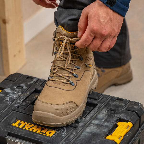 Buty ochronne S7 SR SC FO HRO LG DeWALT Ludlow [DWF50355-179]